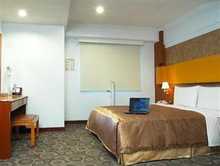 Jing Jing Holiday Hotel Kaohsiung Exteriör bild